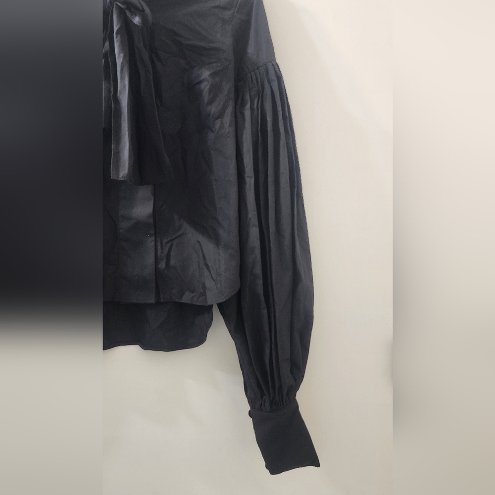 Hugo Espina Elegant Black Women's Top with Bow Detail‎ - Picture 6 of 11
